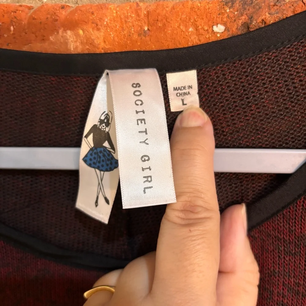 Society Girl womens lightweight sweater with and lace trim burgundy/black L - Picture 3 of 5